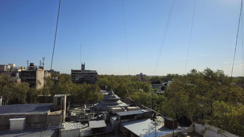 Amplio departamento super céntrico en Mendoza - image 4