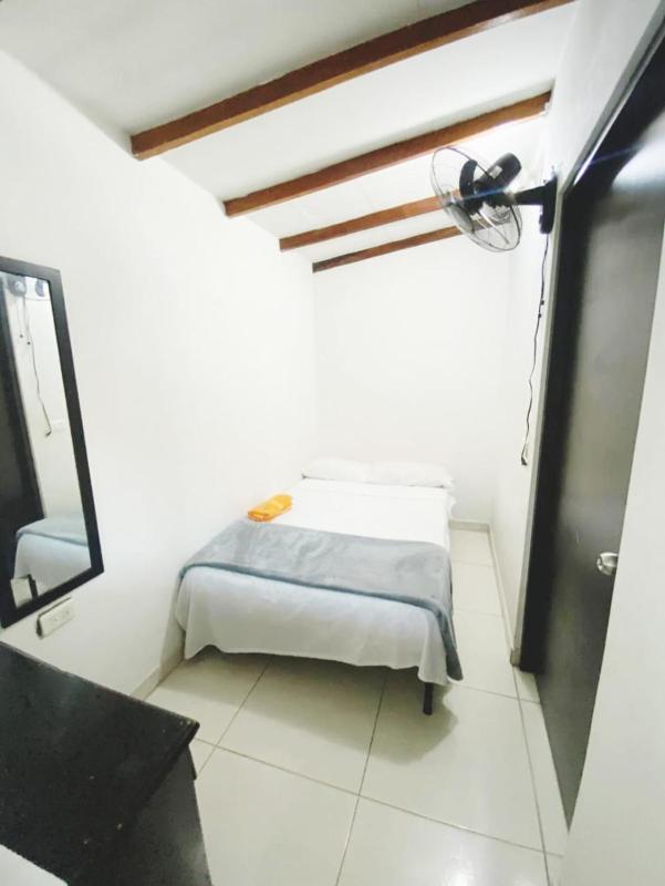 CAMPO VALDES PARK HOSTEL - image 10