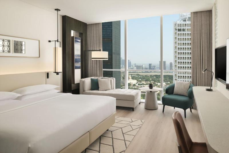 Club King Room - Club Lounge Access image 1
