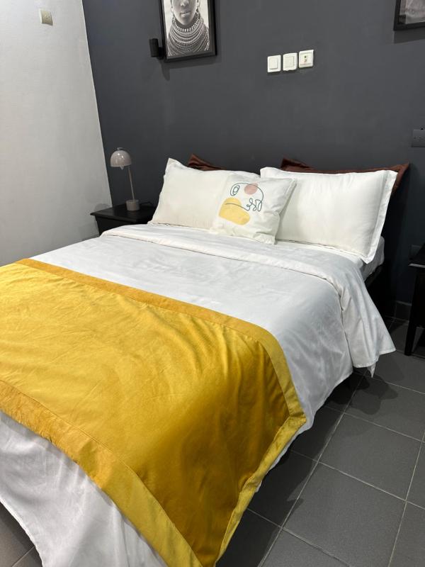 private Home - image 7