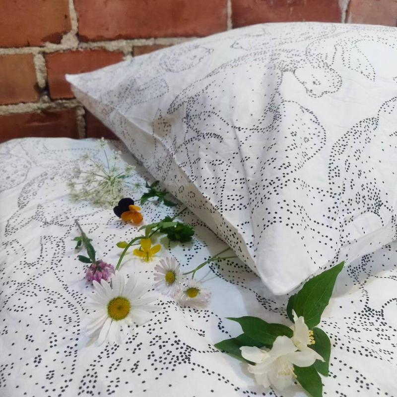 Double Room with Shared Bathroom image 4