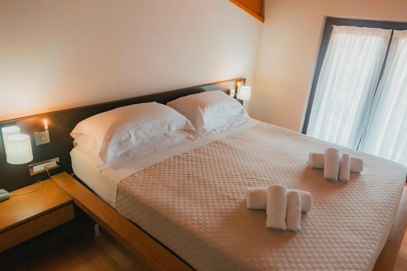 Standard Double Room image 1