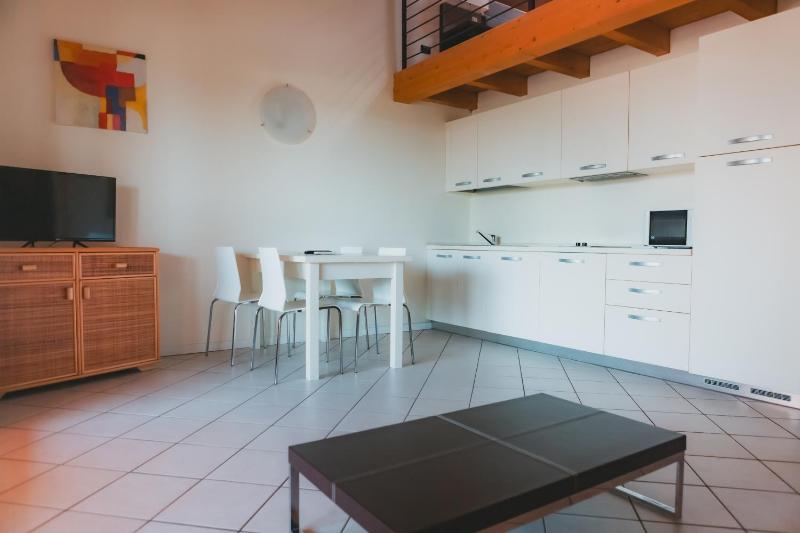 Family Room image 1