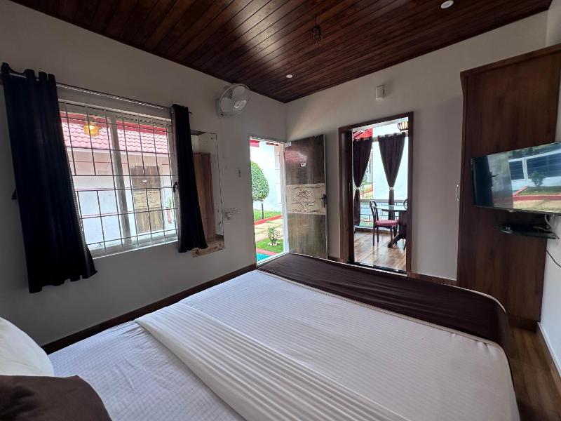 Peakview Homestay - image 9