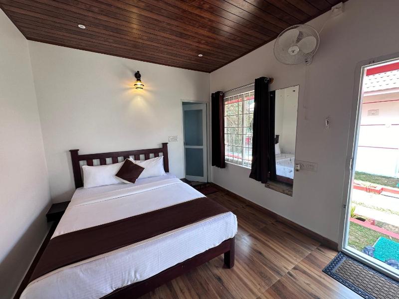 Peakview Homestay - image 29