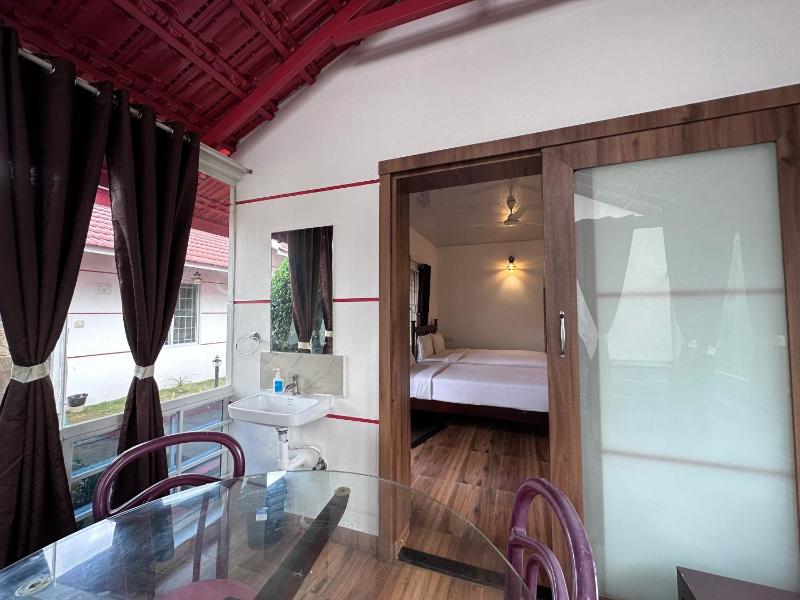 Peakview Homestay - image 23
