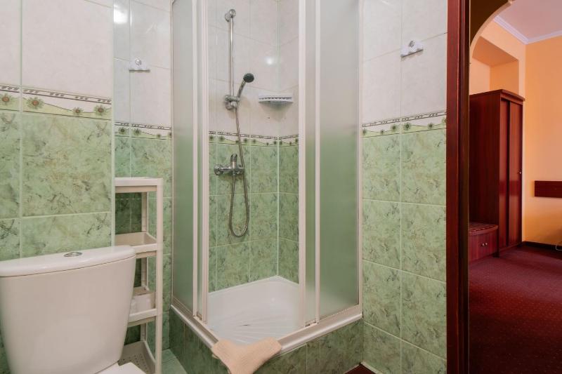 Deluxe Double Room image 2
