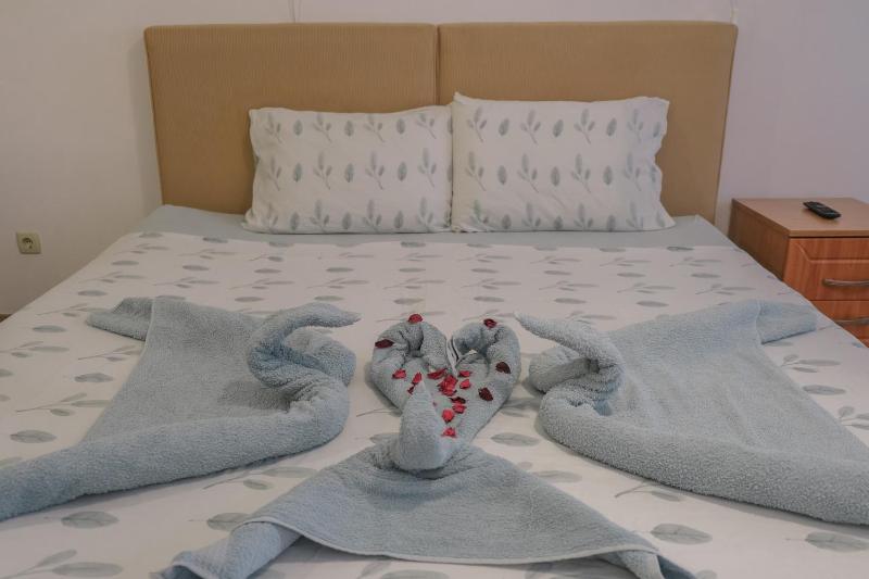 Standard Double Room image 1