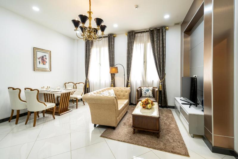 Niraxay Apartment - image 11