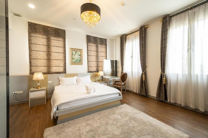 Niraxay Apartment - image 9