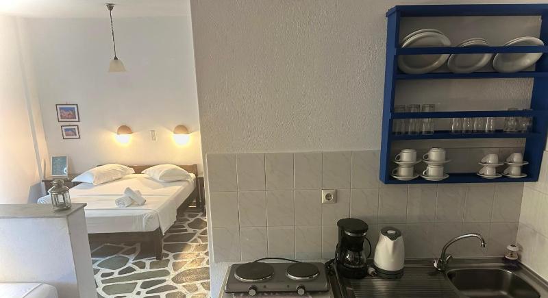 Studio with Sea View (4 Adults) image 3