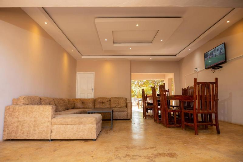 Lulu Guest Lodge Low-Density Suburbs Victoria Falls - image 8