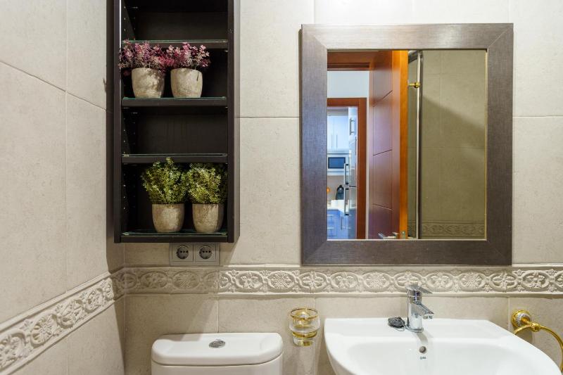 MalagaSuite Carihuela Apartments - image 37