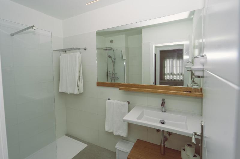One-Bedroom Silver Apartment without pool (2 Adults) image 1