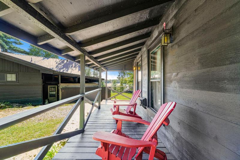 One-Bedroom House image 2