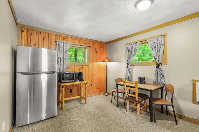 Two-Bedroom House image 4