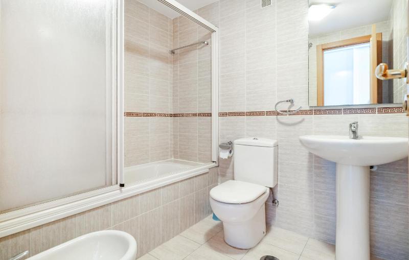 Lovely Apartment In Torre Del Mar - image 10