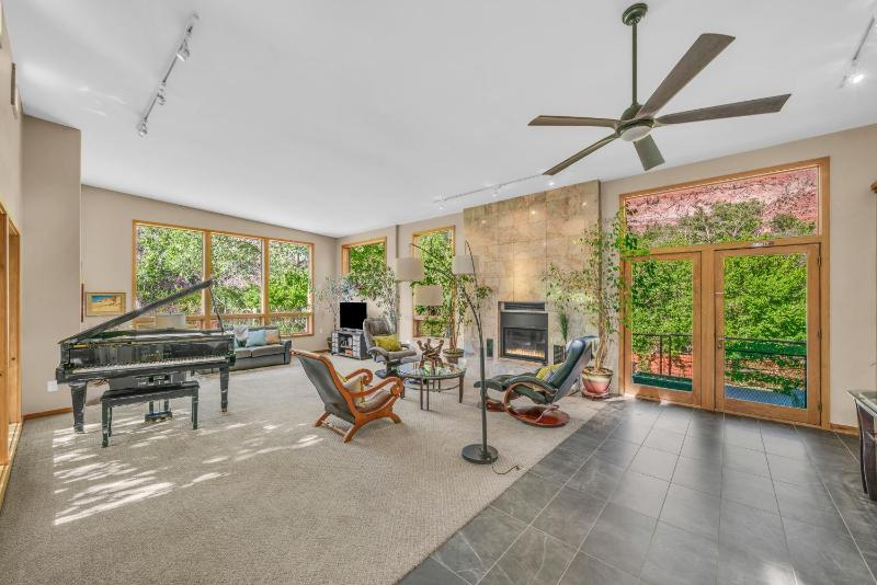 One-Bedroom House image 1