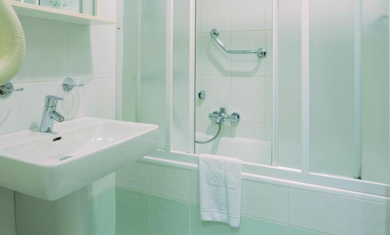 Superior Double or Twin Room image 4