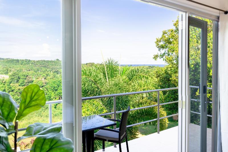 Suite with Pool View image 1