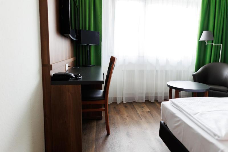 Deluxe Single Room image 4