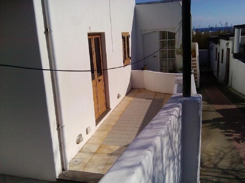 Deluxe Triple Room image 2
