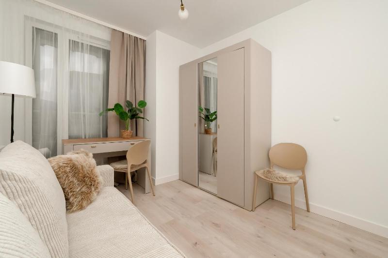 Spacious 2-bedroom Apartments by Noclegi Renters - image 36