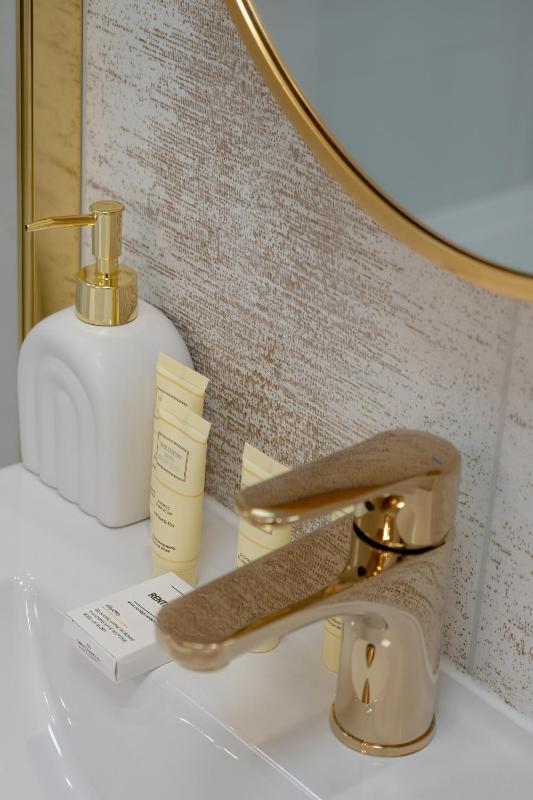 Spacious 2-bedroom Apartments by Noclegi Renters - image 31
