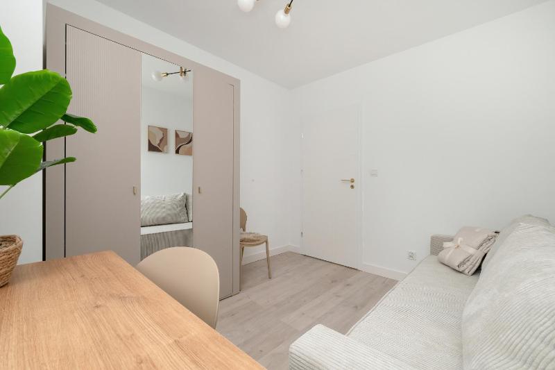 Exceptional Apartments with Parking by Noclegi Renters - image 12