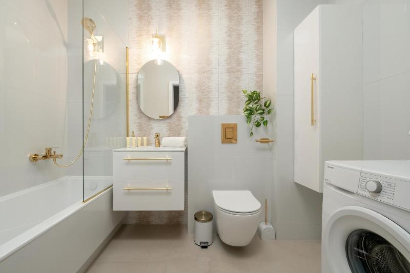 Exceptional Apartments with Parking by Noclegi Renters - image 10