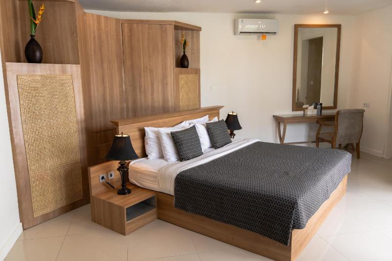 Awila Villas Kuta 3-Bedroom Private Pool Villas Near Kuta Beach - image 9