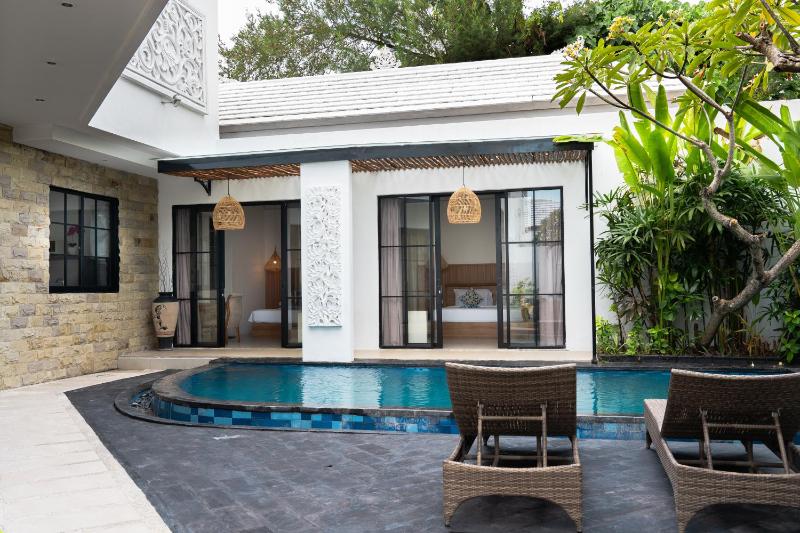 Awila Villas Kuta 3-Bedroom Private Pool Villas Near Kuta Beach - image 33