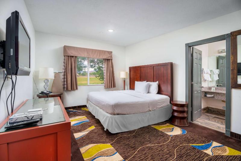 King Room - Non-Smoking image 1