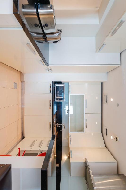 Royal Club By RVHR Bonnington Residential Tower - JLT - image 2