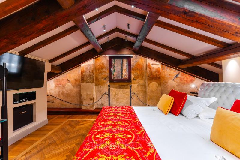 Suite image 3