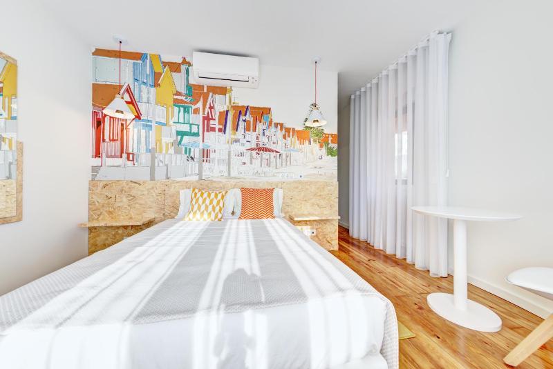 Large Double Room image 3