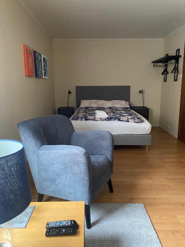 Double Room image 3