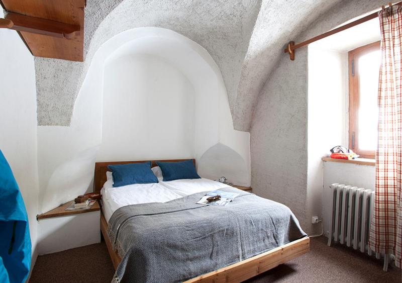 Twin Room image 2