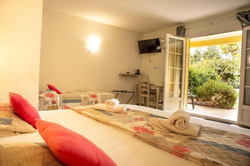 Superior Triple Room with Balcony or Terrace image 2