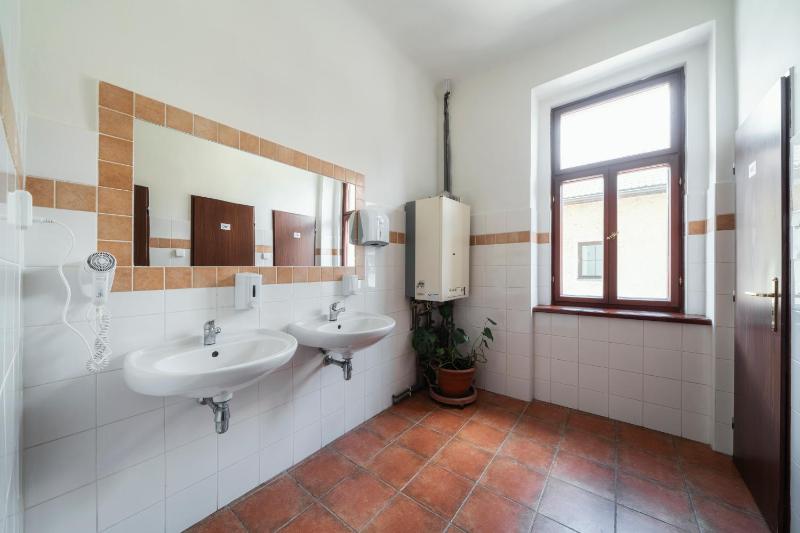 Quadruple Room with Shared Bathroom image 4