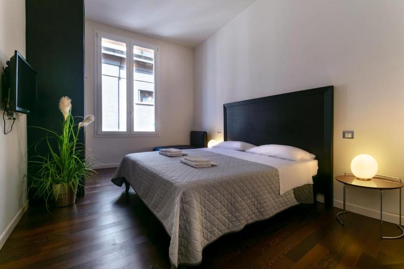 Deluxe Double or Twin Room image 1