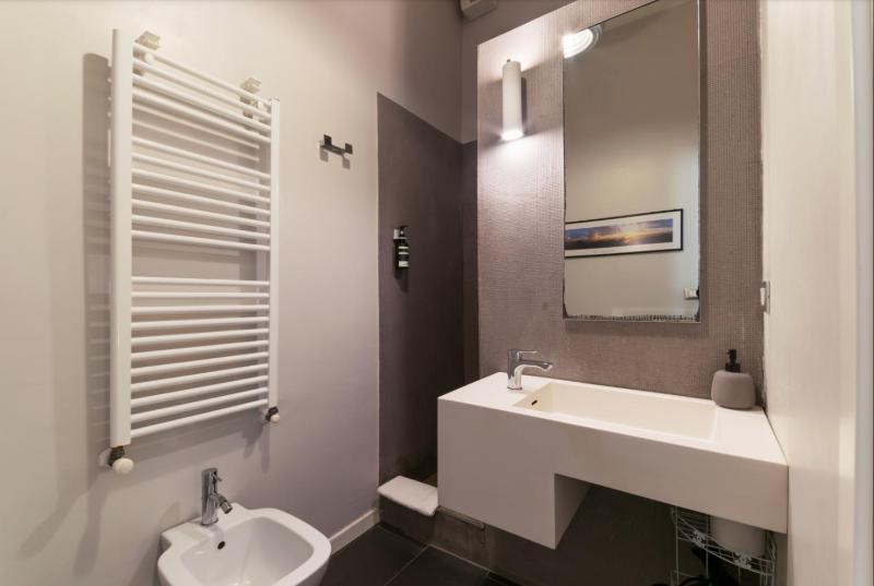 Deluxe Double or Twin Room image 4