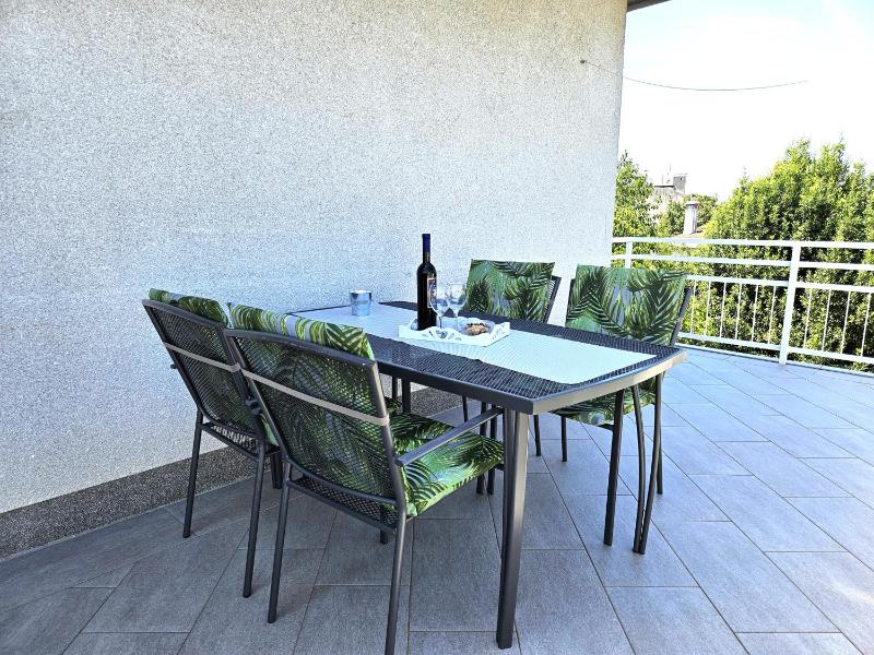 Two-Bedroom Apartment image 3