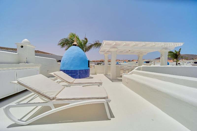 Villa with Private Pool image 3