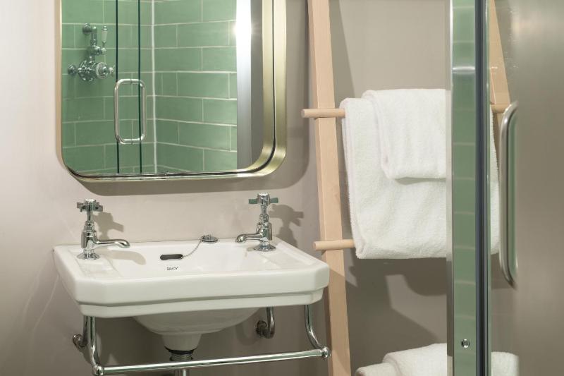 Superior Double Room image 3