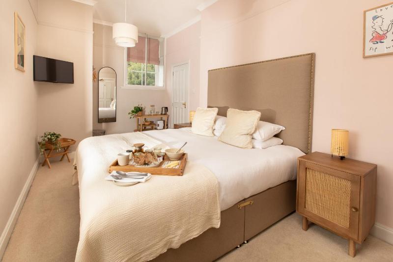 Superior Double Room image 4