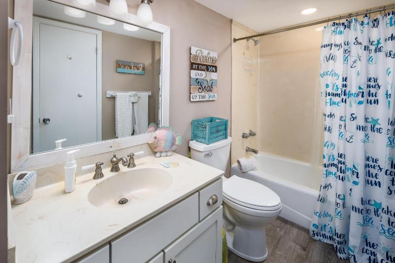 Nautilus 2310 Gulf View 3rd Floor 2 BR 2 BA - image 4