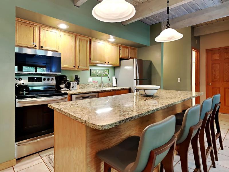 Timberline Condominiums 1 Bedroom Deluxe Unit A2G - image 9