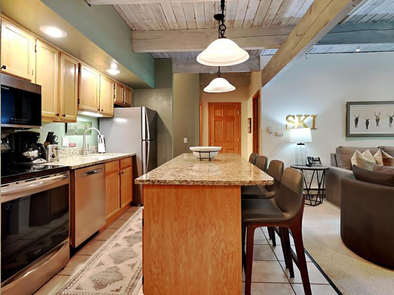 Timberline Condominiums 1 Bedroom Deluxe Unit A2G - image 8