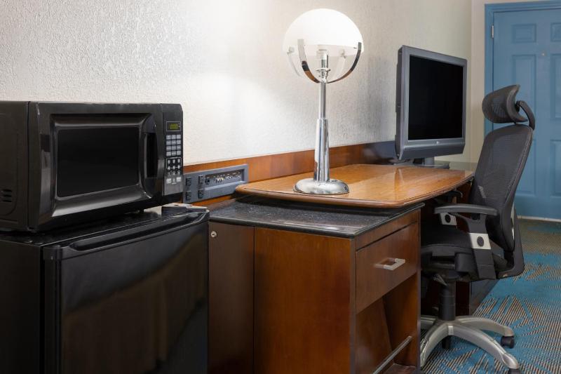 King Room - Non-Smoking image 1